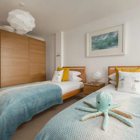 Host & - Sunset Appartement New Quay
